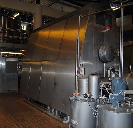 Continuous butter making machine